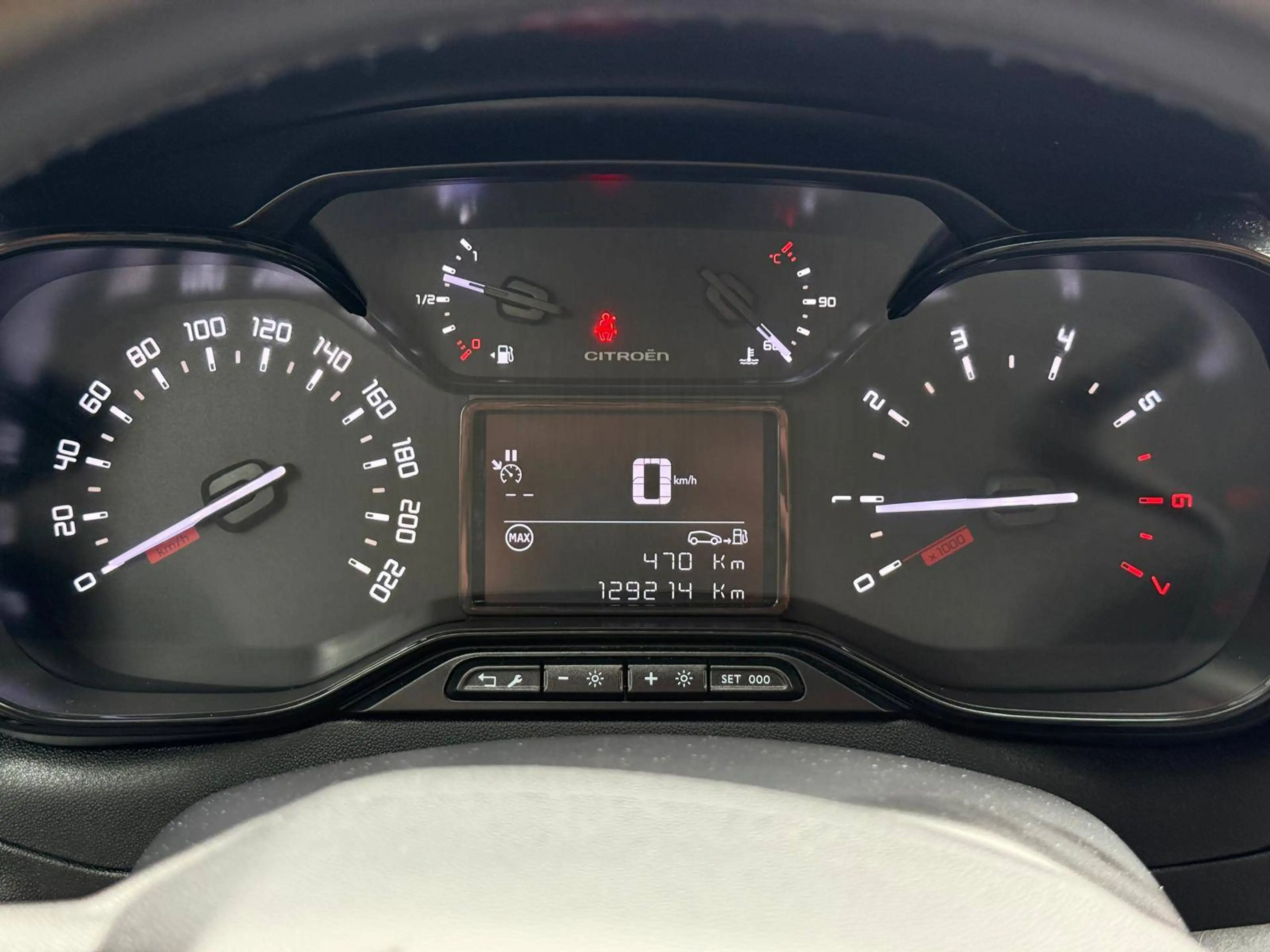 Citroen C3 C3 1.2i Édition spéciale ELLE / CarPlay / Entretien + CT + Garantie 1 an — photo 13