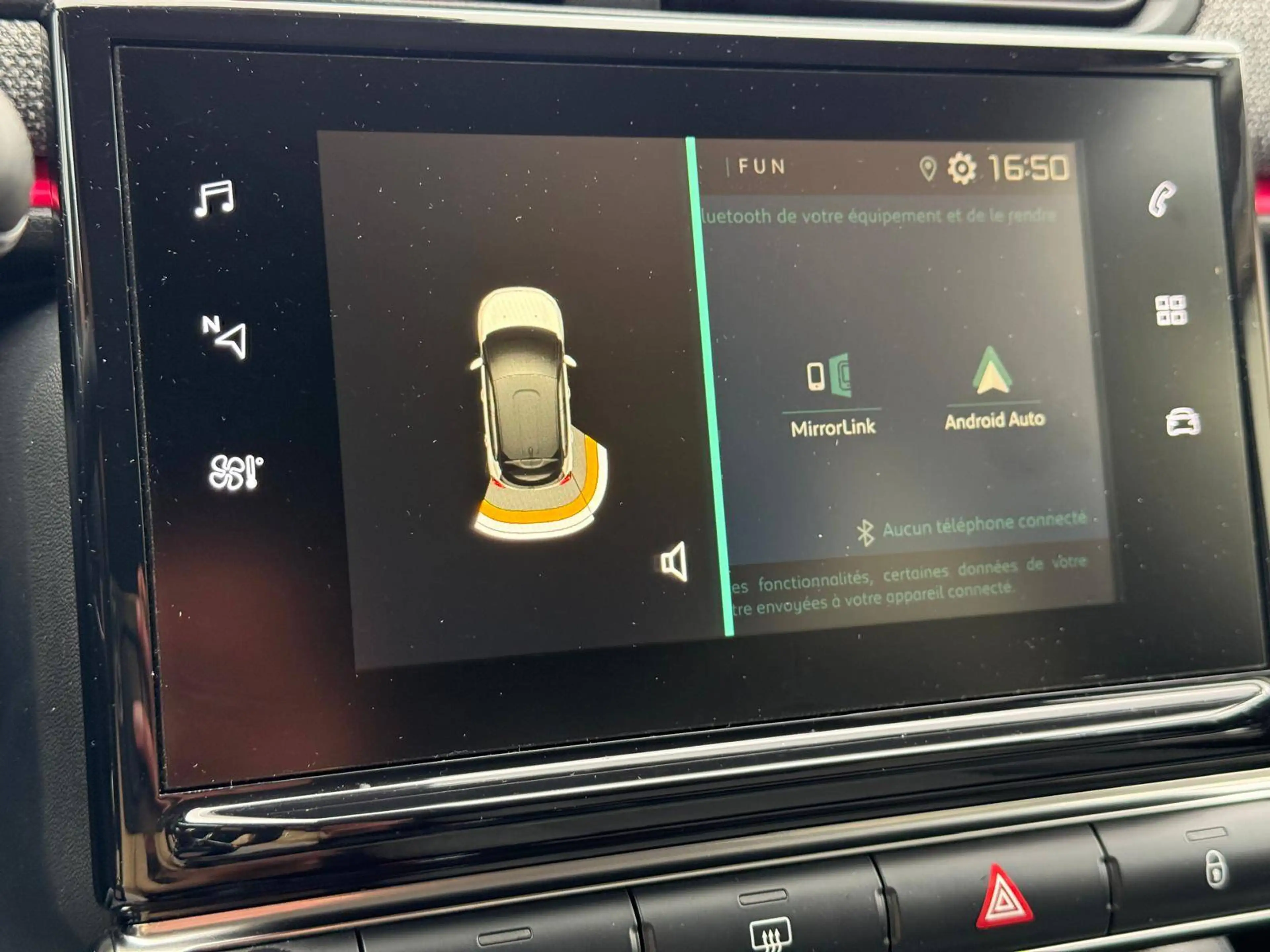 Citroen C3 C3 1.2i Édition spéciale ELLE / CarPlay / Entretien + CT + Garantie 1 an — photo 8