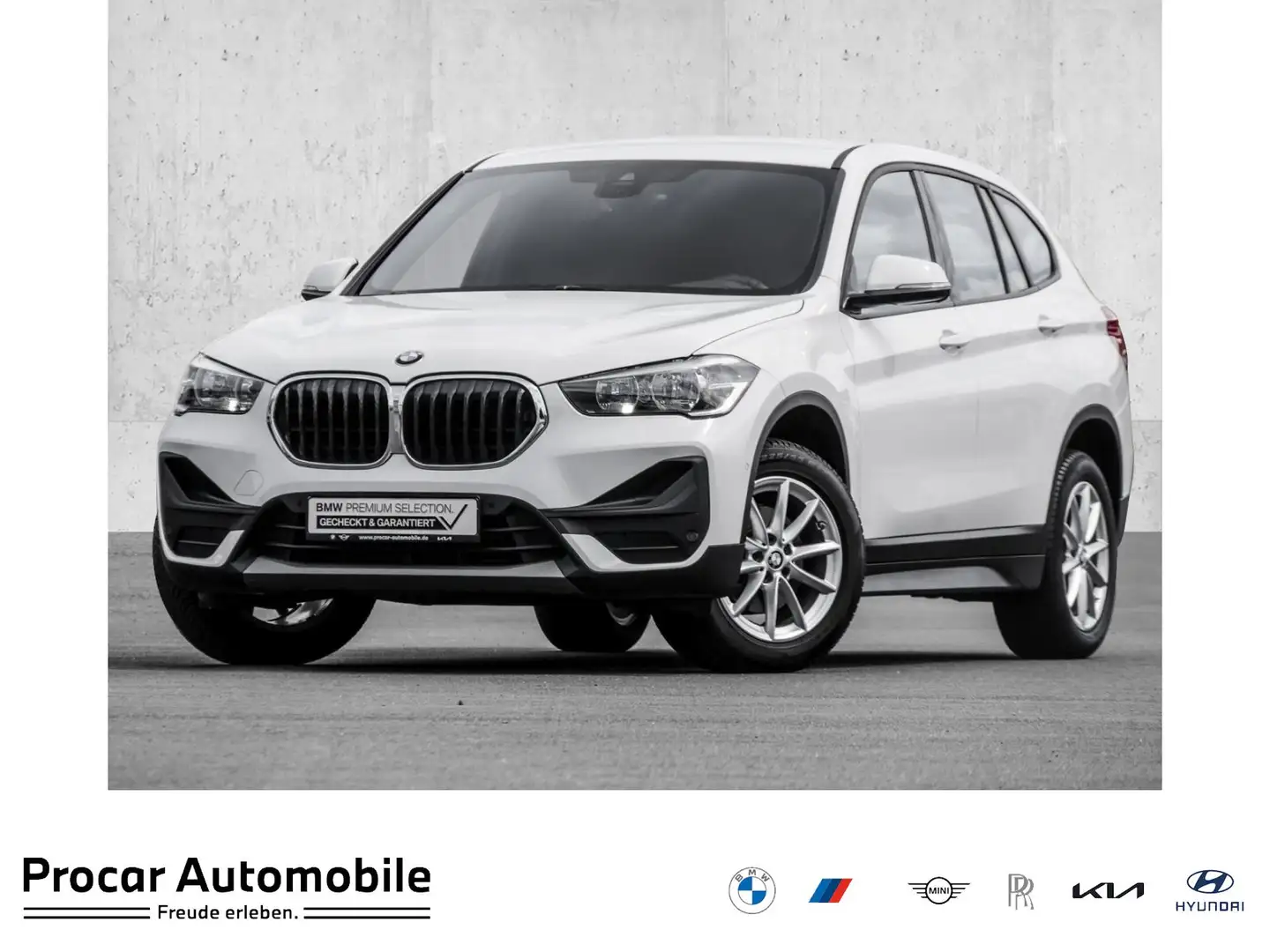 BMW X1 sDrive18d ADVANTAGE+AHK+KAMERA+NAVI+SHZ Biały - 1