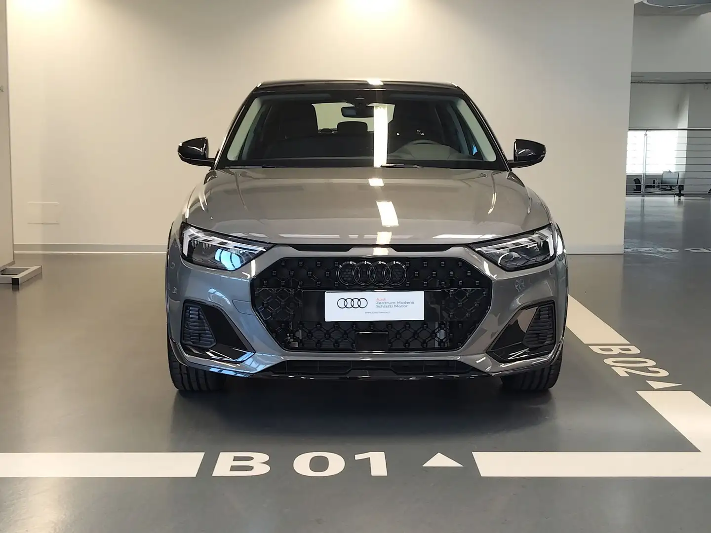 Audi A1 allstreet 30 TFSI S tronic Identity Contrast Grigio - 2