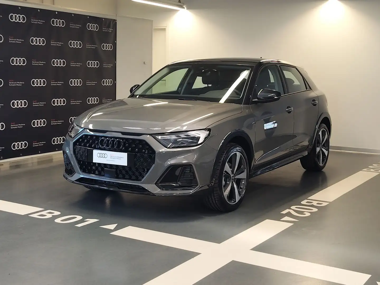 Audi A1 allstreet 30 TFSI S tronic Identity Contrast Grigio - 1
