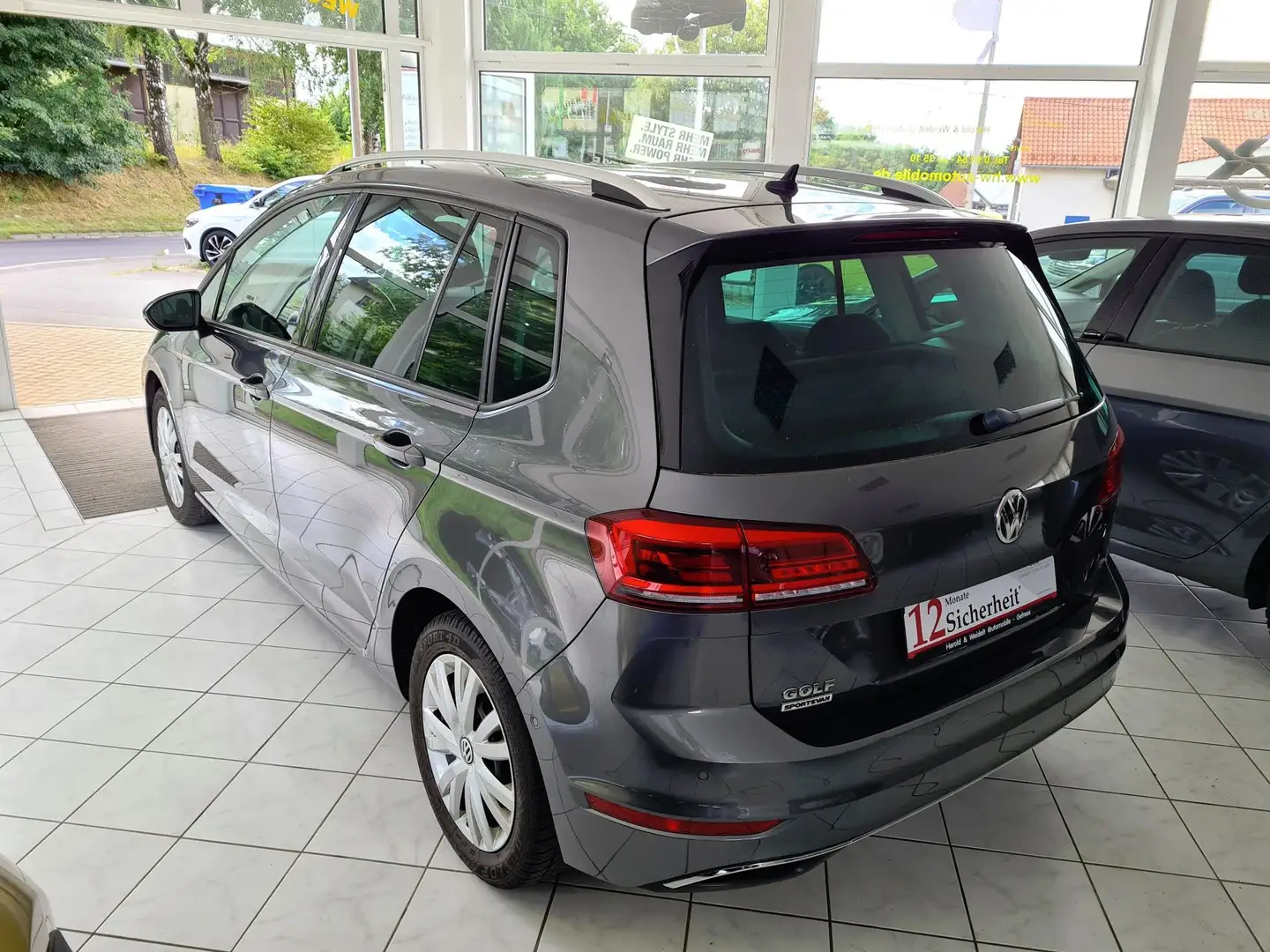 Volkswagen Golf Sportsvan 1.5 TSI ACT Join Navi Abstandstempomat Gris - 2