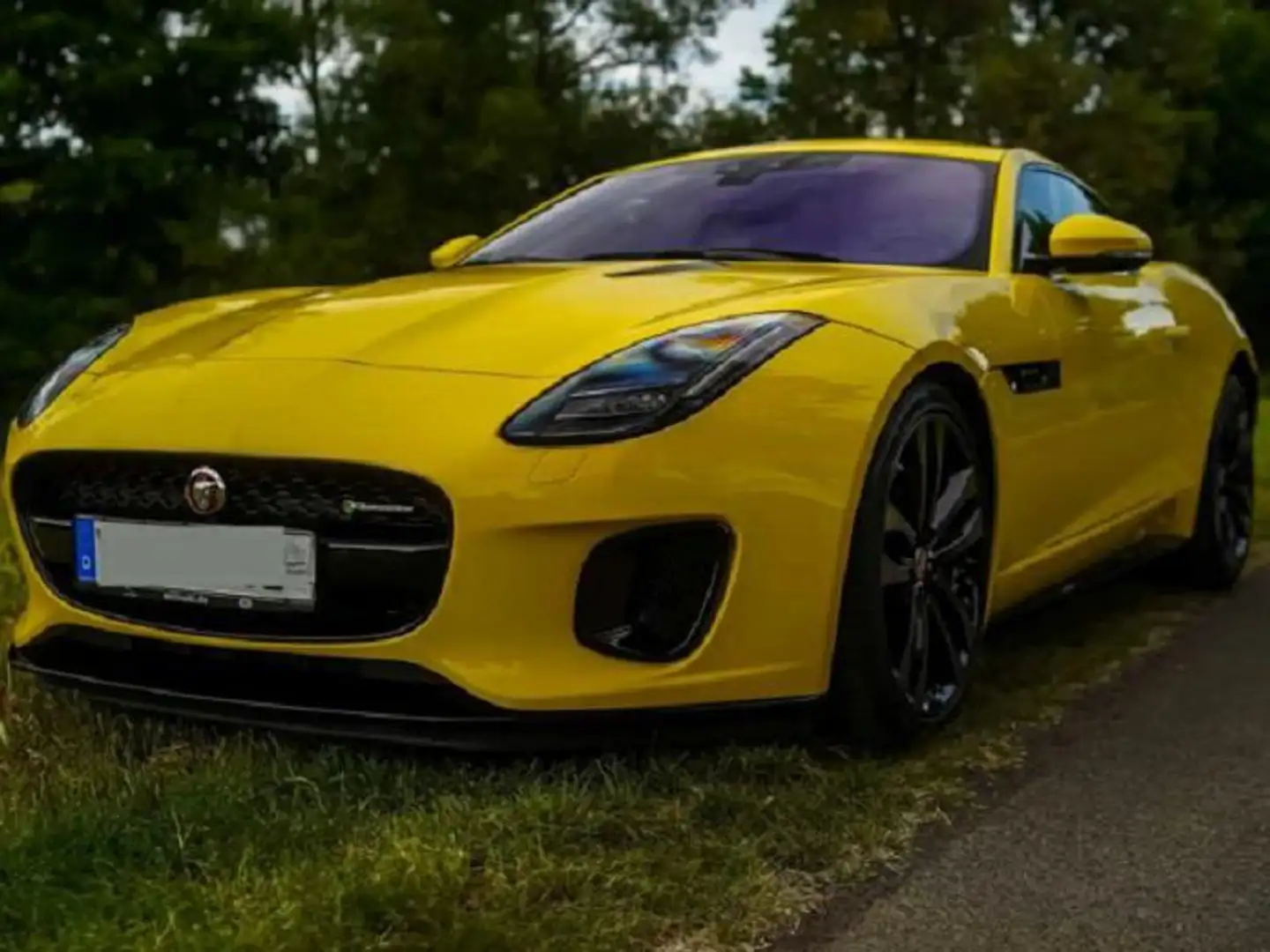 Jaguar F-Type F-Type Coupe 3.0 V6 //380 PS// Oro - 1