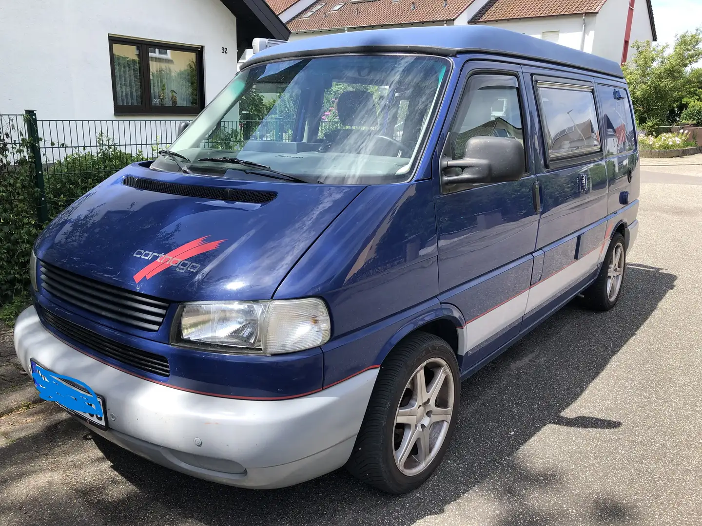 Volkswagen T4 Camper Carthago mit Hubdach Blau - 2
