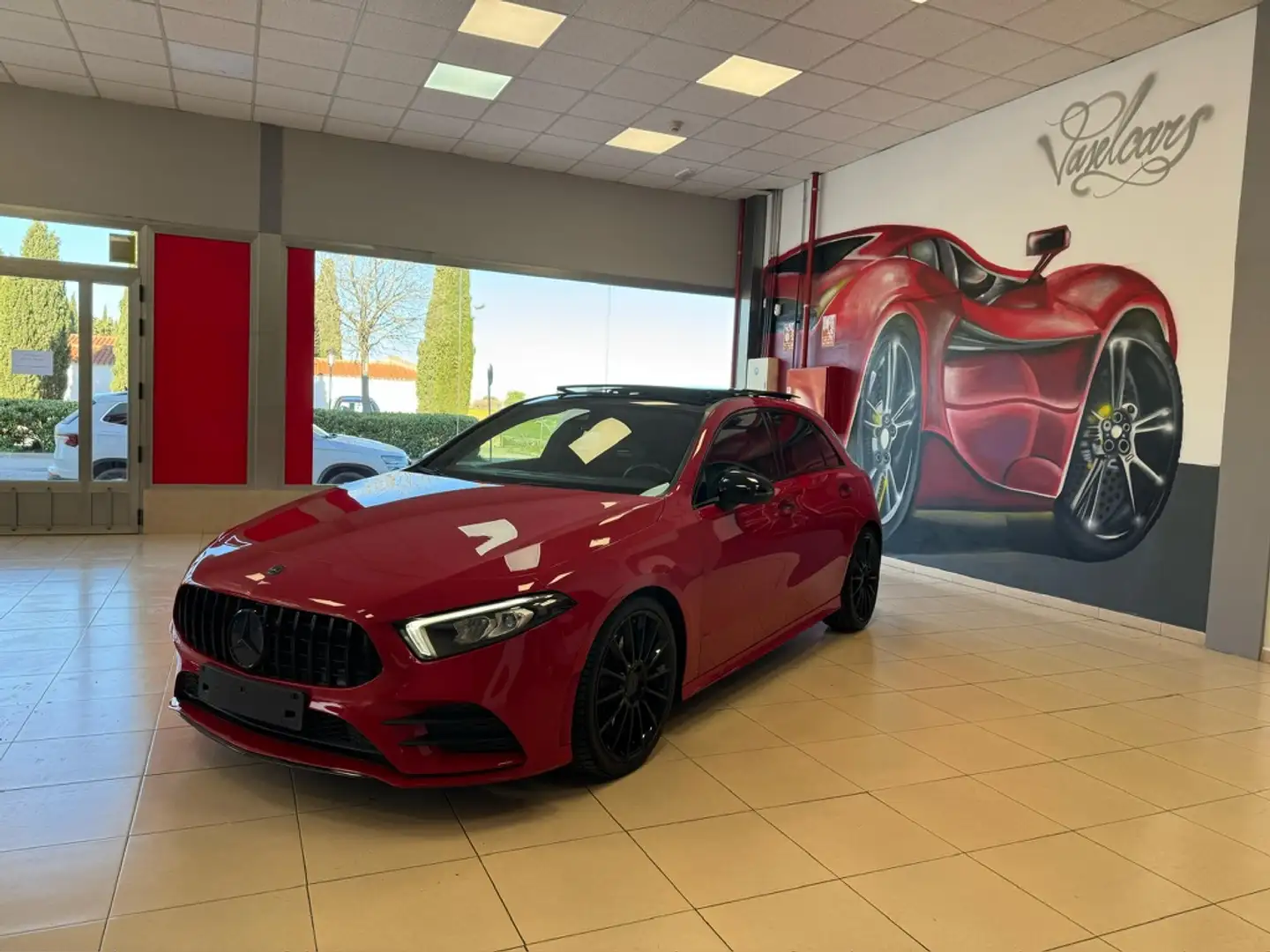 Mercedes-Benz A 250 4Matic 7G-DCT Rojo - 2