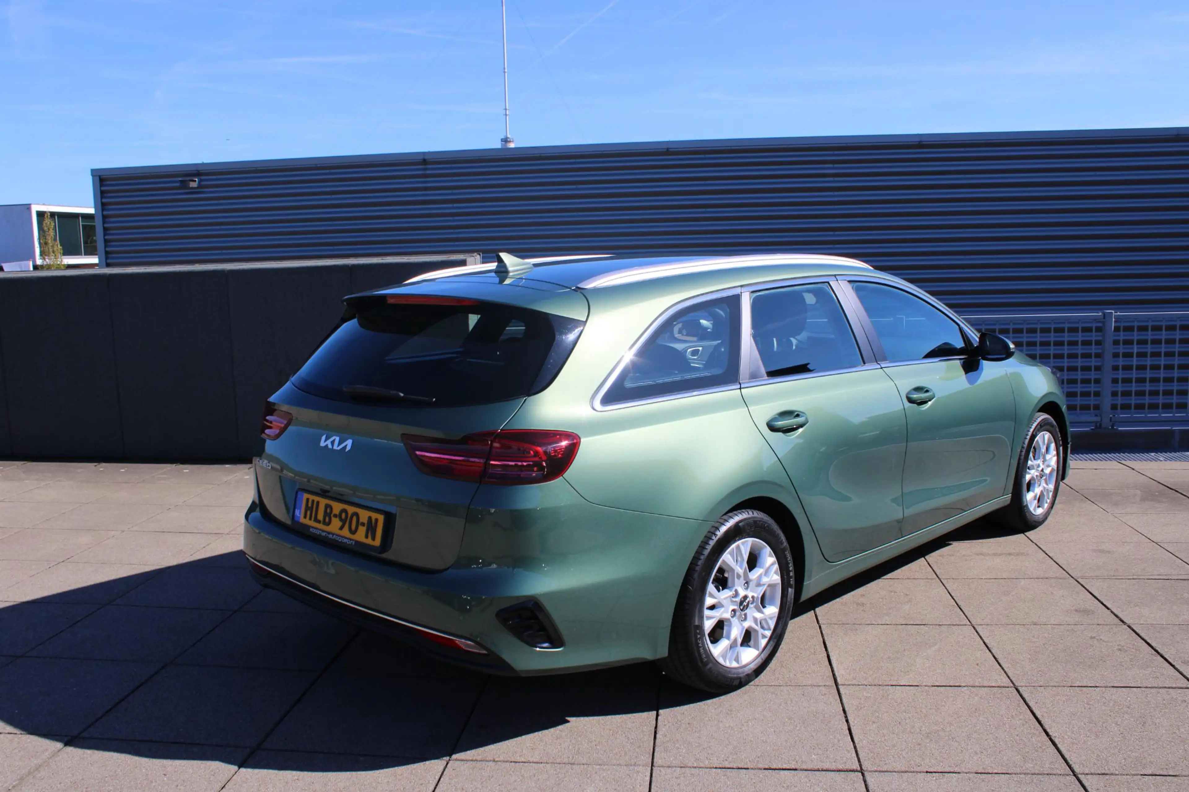 Kia Ceed SW / cee'd SW Sportswagon 1.5 T-GDi DynamicLine camera / navigat — photo 7