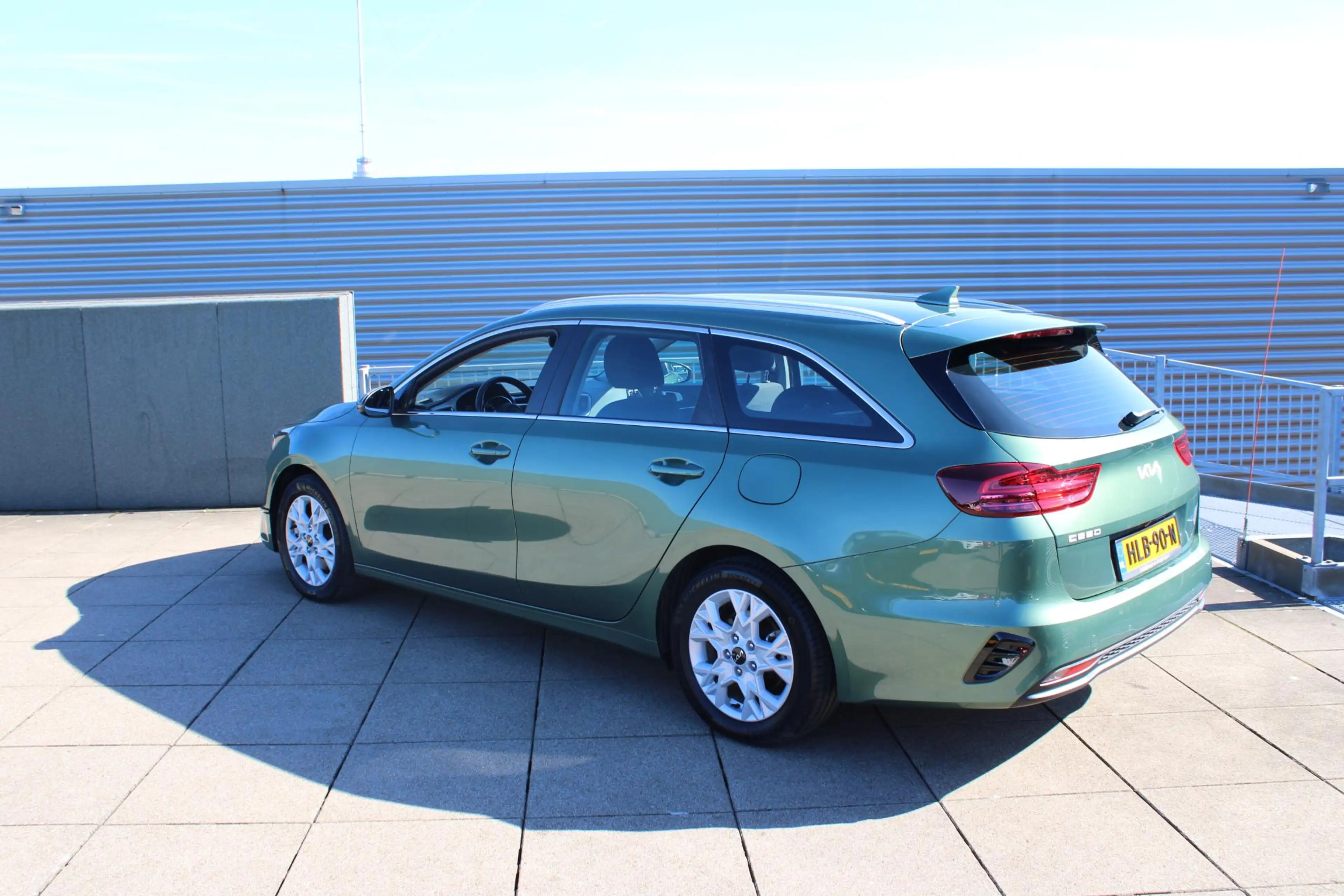 Kia Ceed SW / cee'd SW Sportswagon 1.5 T-GDi DynamicLine camera / navigat — photo 5