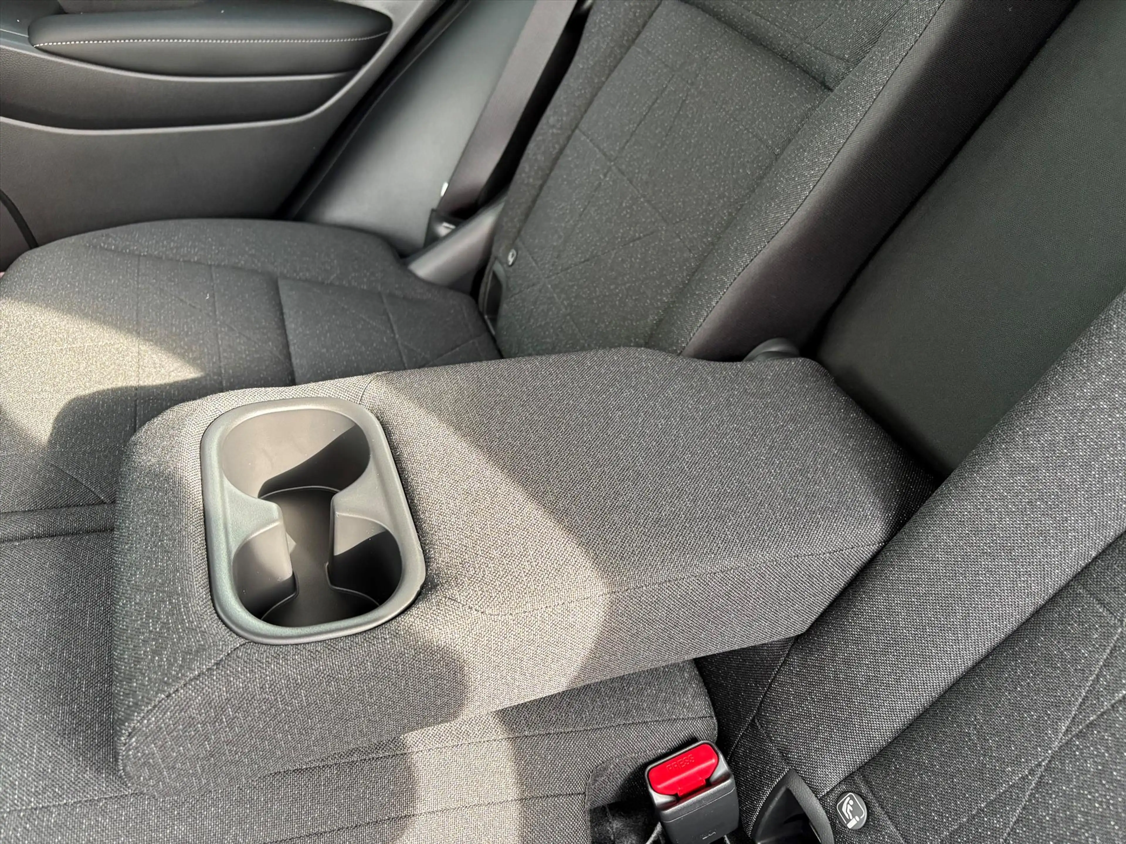 Honda HR-V 1.5 e:HEV Hybrid Advance SNEL LEVERBAAR | 2500 EUR — photo 12