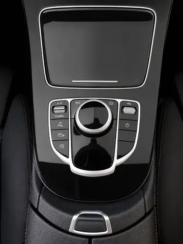 Mercedes-Benz E-Class view 16