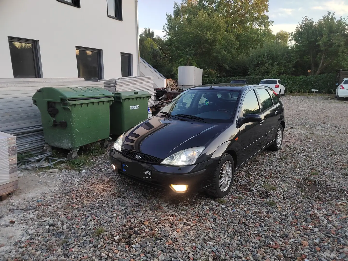 Ford Focus Ghia - 1