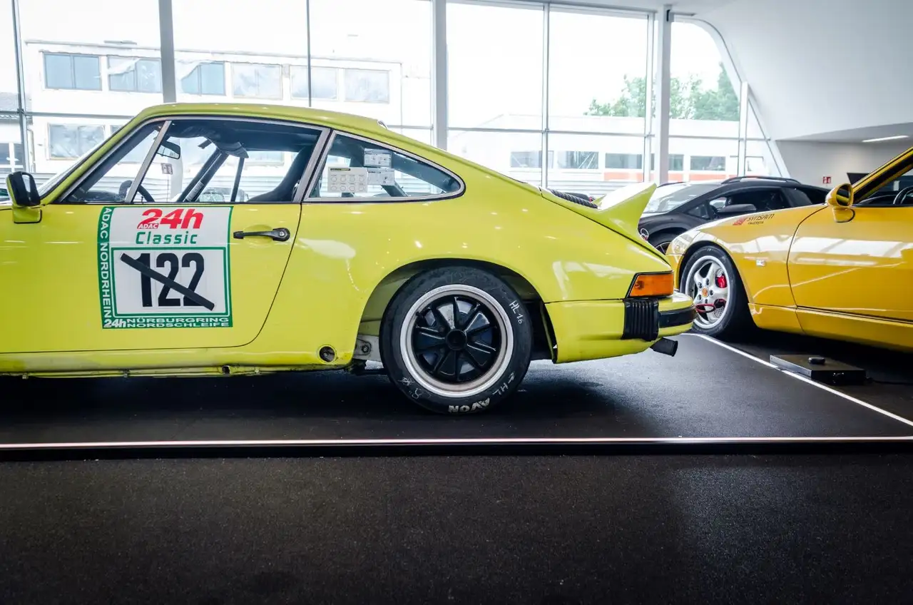 Porsche 911 2.7 MFI *Pappbrief*Wagenpass*Hellgelb*, foto 7
