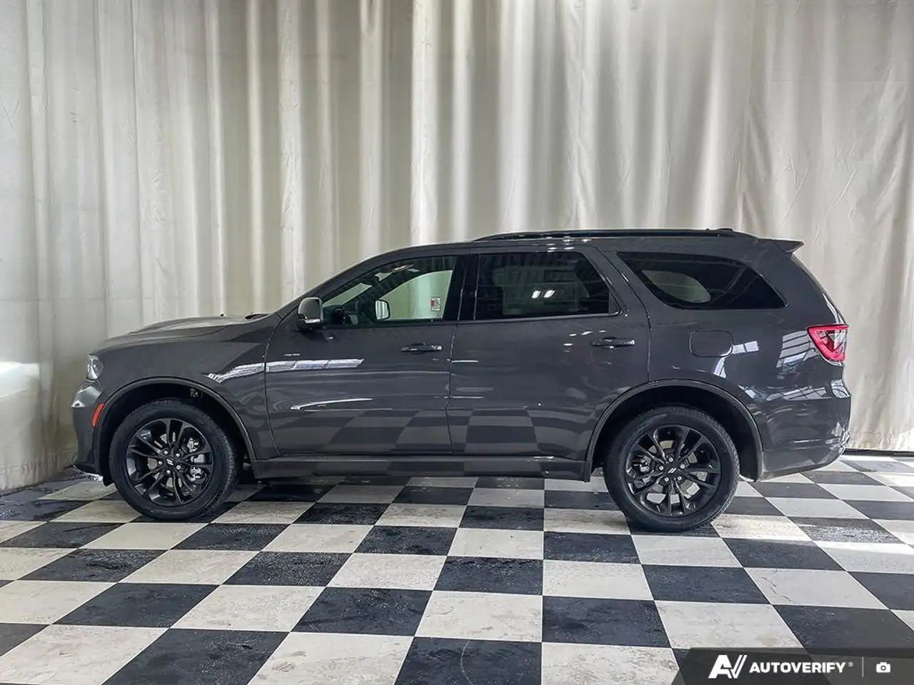 Dodge Durango снимка Dodge Durango