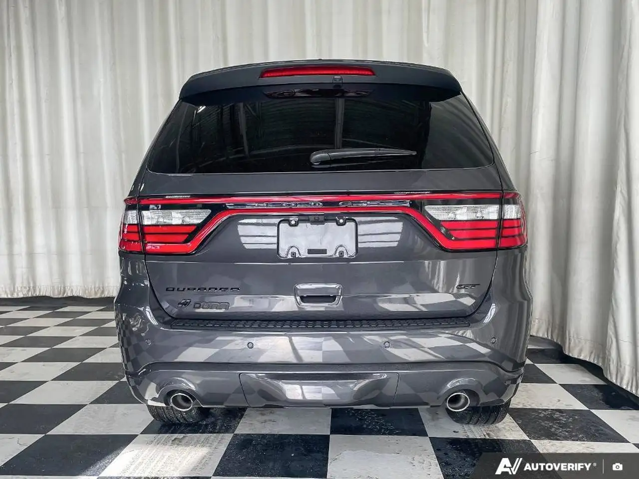 Dodge Durango снимка Dodge Durango