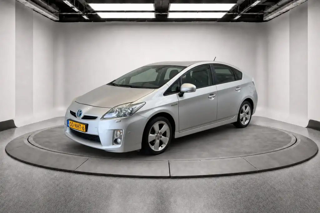 Toyota Prius 2010 из Европы — купить под ключ