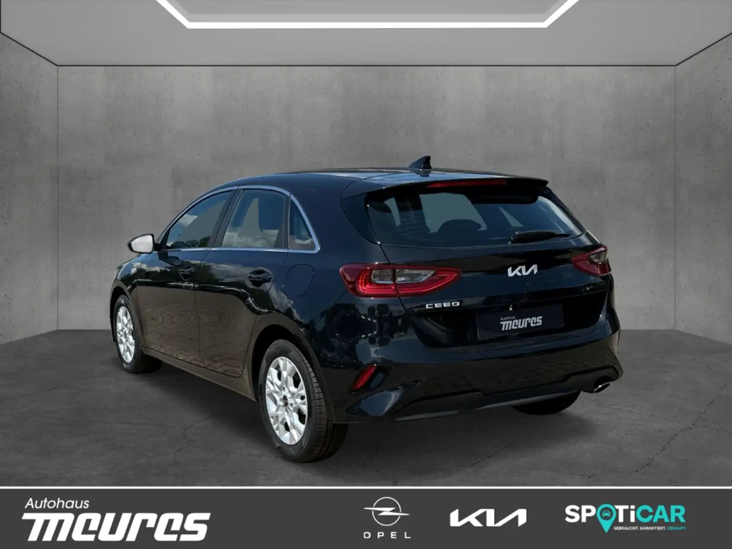 Kia Ceed / cee'd Vision 1.5 T-GDI Allwetter Navi 2-Zonen-Klimaautom Schwarz - 2