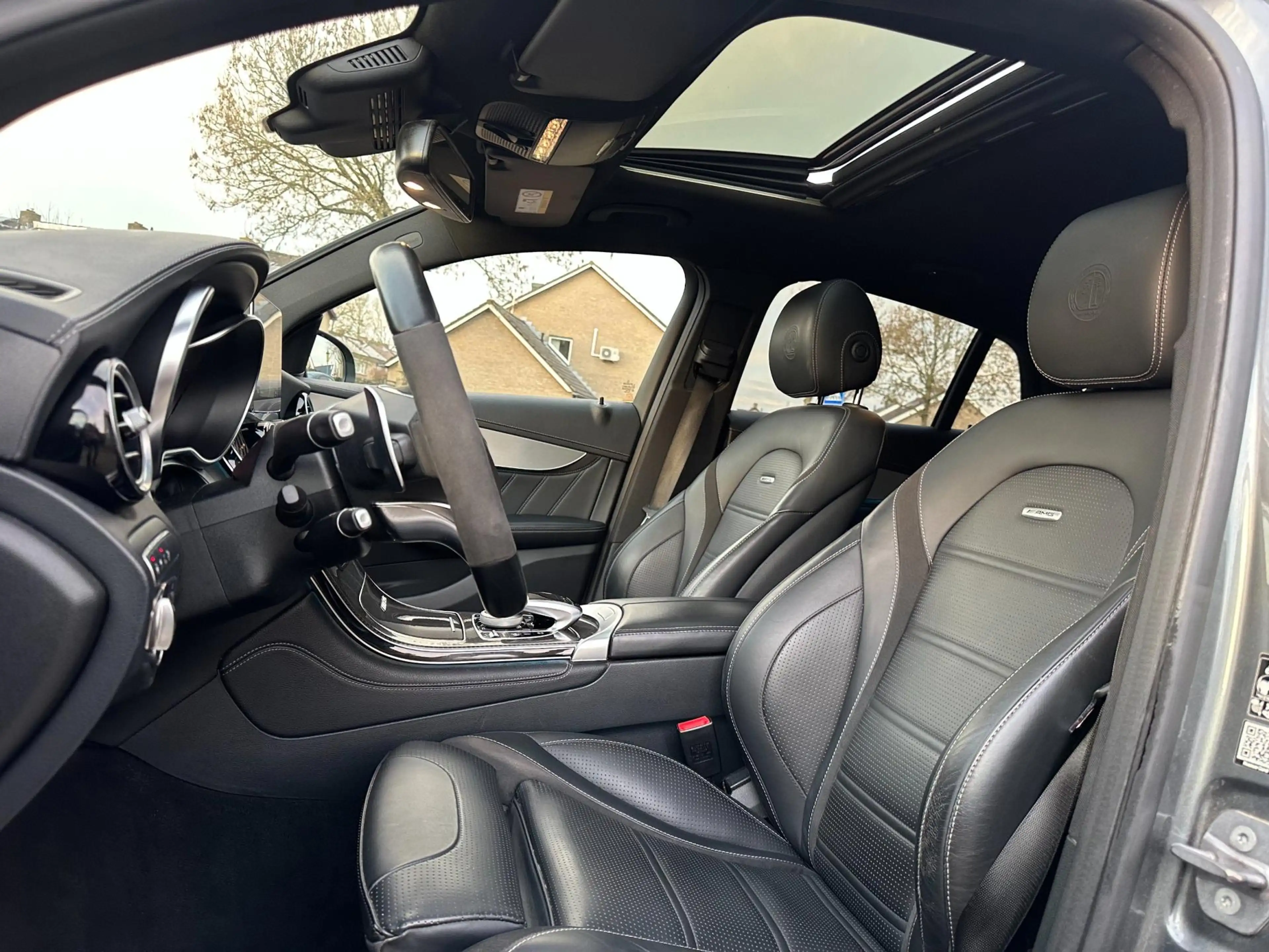 Mercedes-Benz GLC 63 AMG Coupé S 4MATIC+ Performance — photo 14