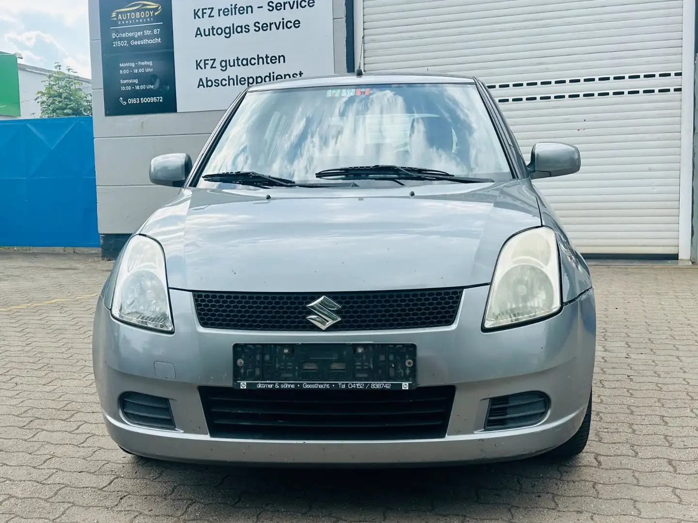 Suzuki Swift Lim. Snow Grau - 2