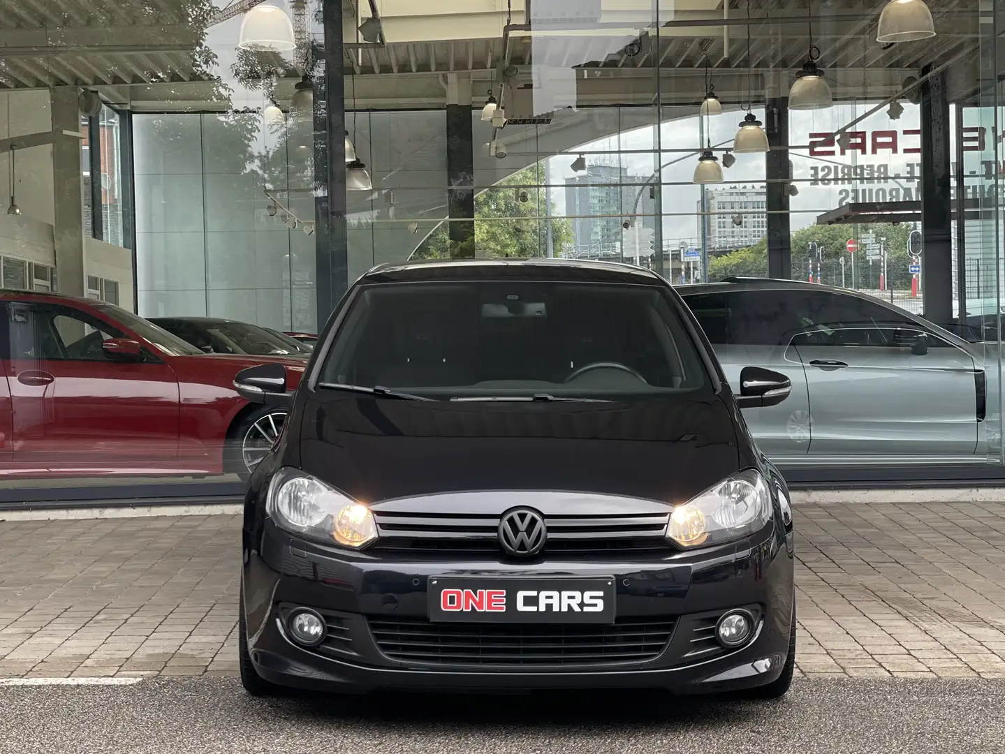 Volkswagen Golf 1.6 TDi "R-Line" GPS-CLIM-PARCTRONIC-JA17P-GAR 1AN Noir - 2