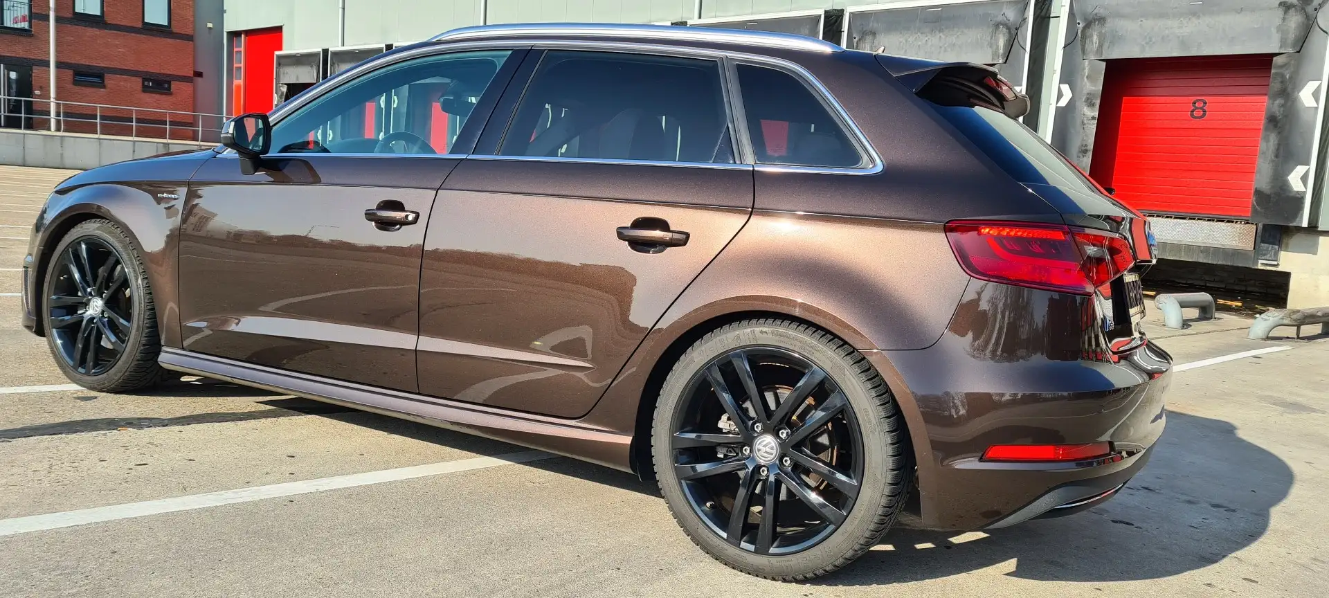 Audi A3 1.4 tsi E-tron 2x S-Line, Bruin - 1