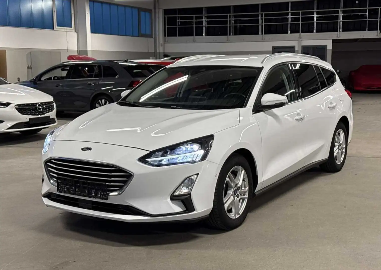 Ford Focus Ford Focus 1.5 EcoBlue Cool&Connect Weiß - 2