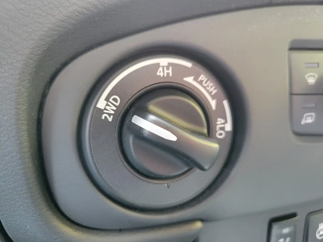 Nissan Frontier снимка Nissan Frontier