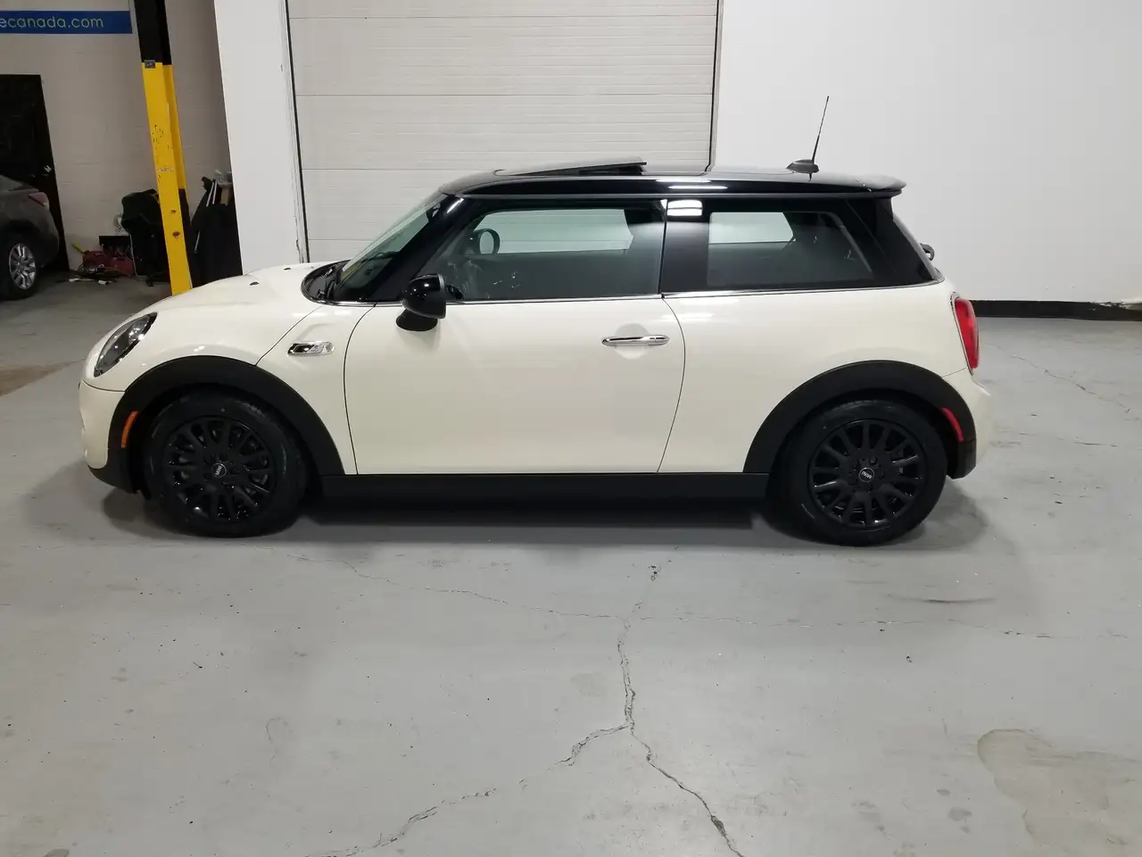 MINI 3 Door photo MINI 3 Door