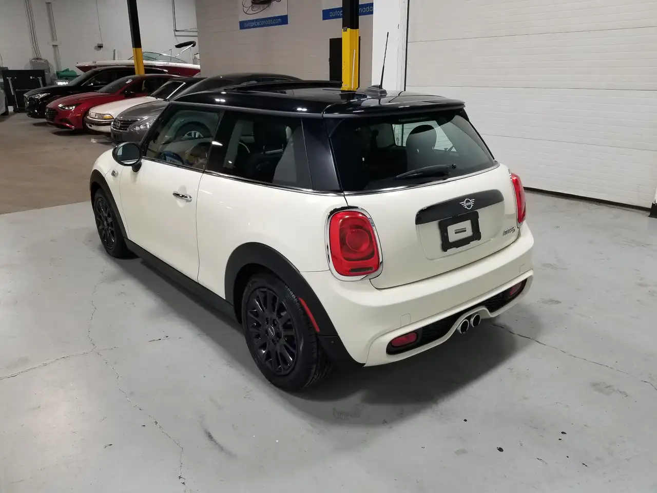 MINI 3 Door photo MINI 3 Door