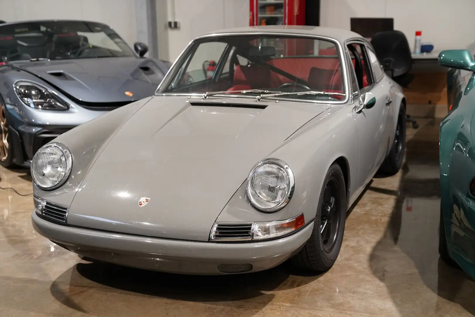 Porsche 911 Traumzustand Сірий - 1