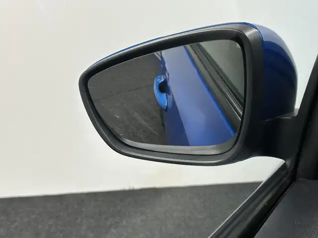 Ford Focus view 12