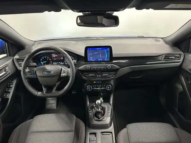 Ford Focus view 2