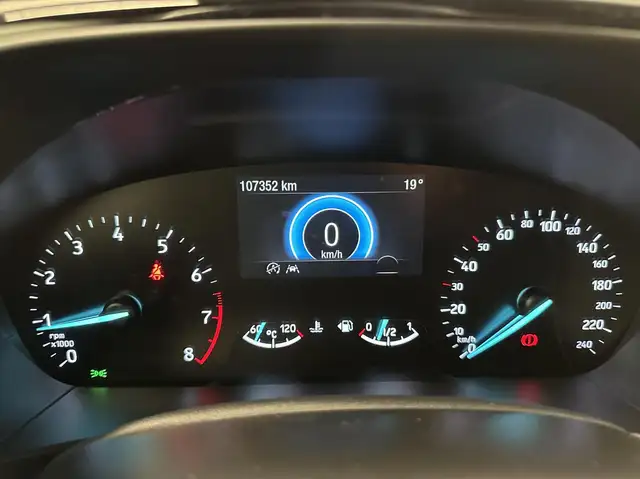 Ford Focus view 23