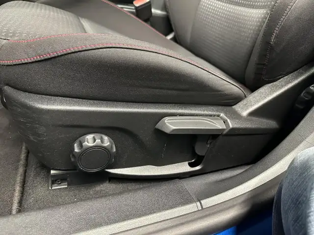Ford Focus view 18