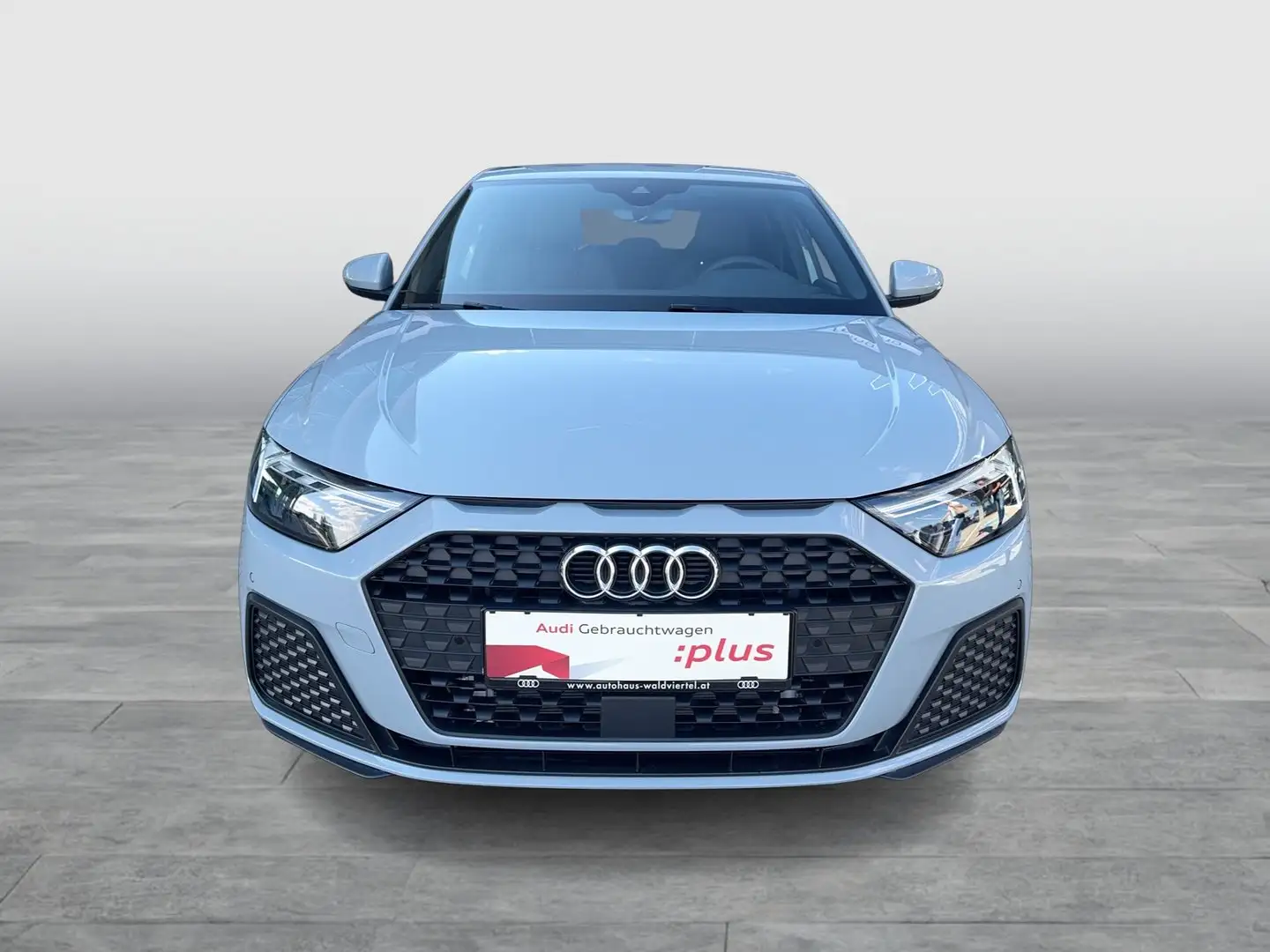 Audi A1 30 TFSI intense Grau - 2