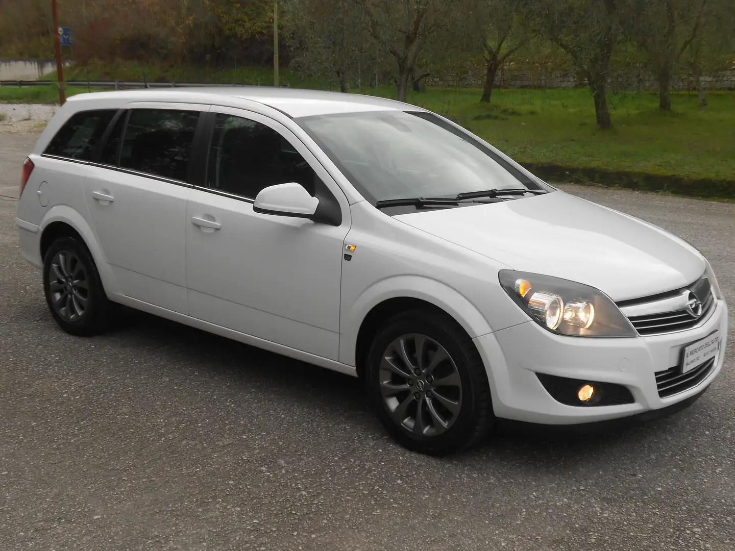Opel Astra S.W.1.7cdti(AUTO FERMA dal 2014)6marce,110cv. Bianco - 1