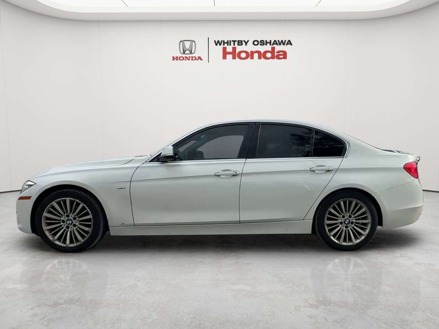 2013 BMW 3 Series Sedan