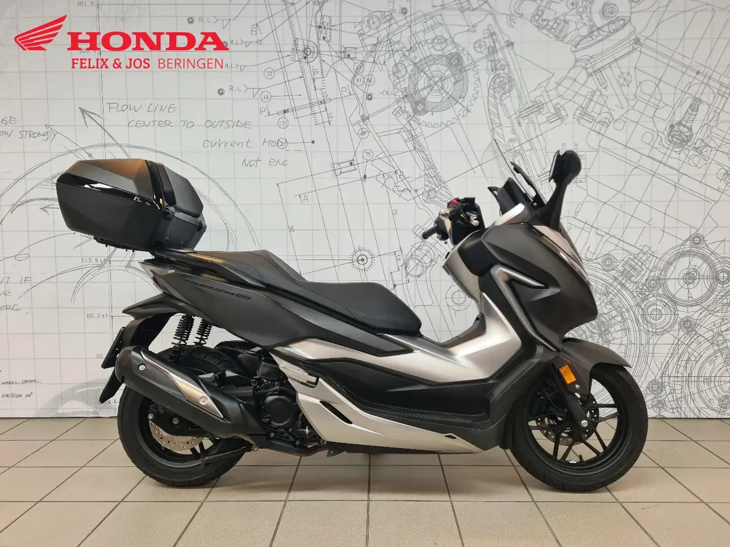 Honda Forza 300 NSS 300 Grijs - 1