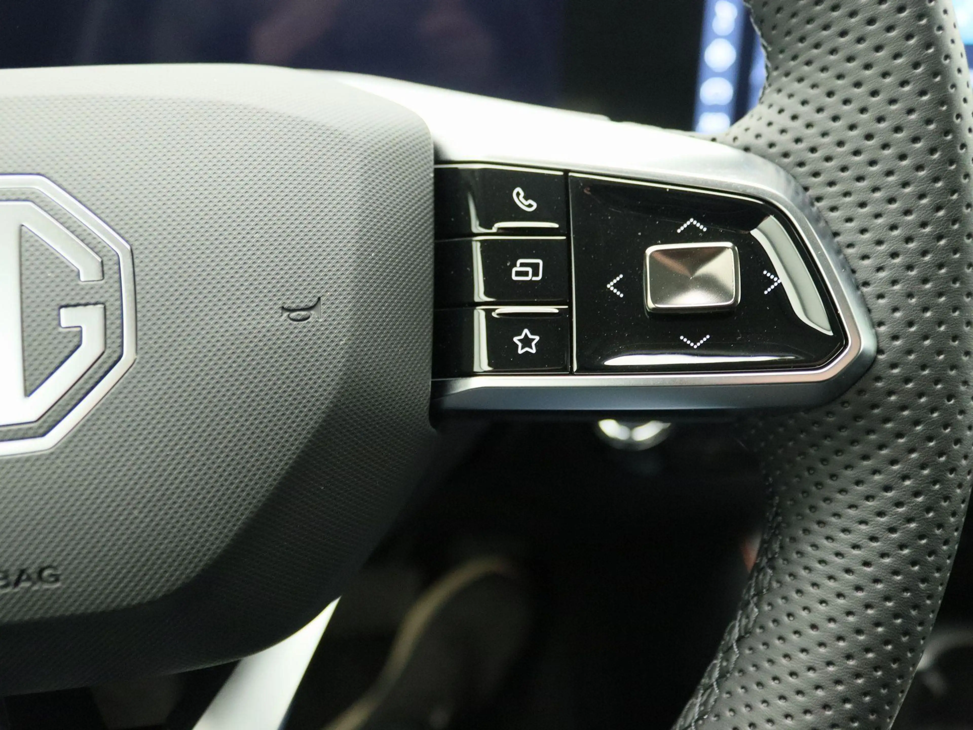 MG HS PHEV 1.5 Aut. Luxury | 100km Electrisch | Navi | C — photo 11