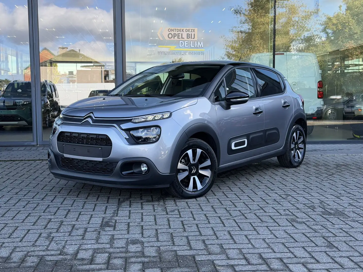 Citroen C3 MAX 1.2T *Navi*CarPlay*Camera*Keyless* Gris - 1