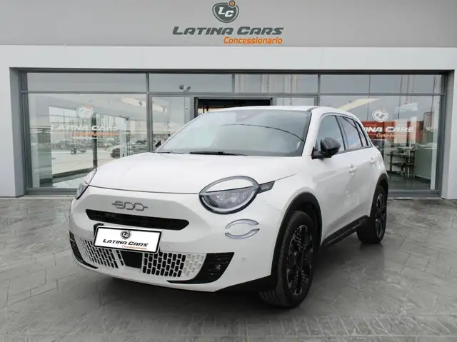 Fiat 600 1.2 hybrid La Prima 110cv auto Con NAVIGATORE
