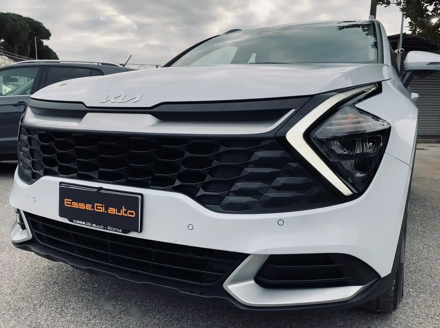 Kia Sportage Premium **POSS.PACK MEDIA** VED.NOTE Bianco - 1