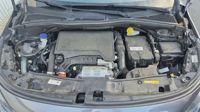 Peugeot 2008 view 15