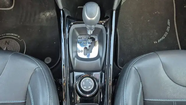 Peugeot 2008 view 27