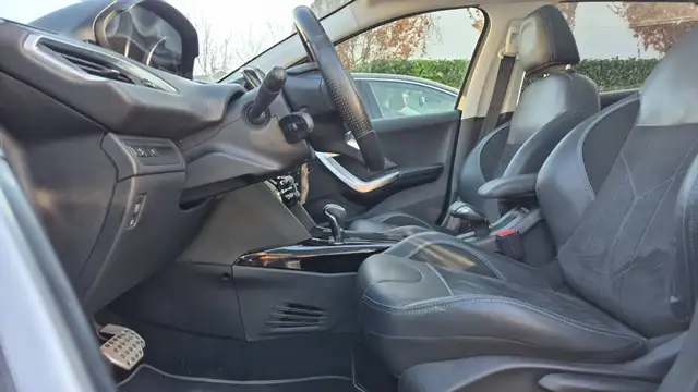 Peugeot 2008 view 26