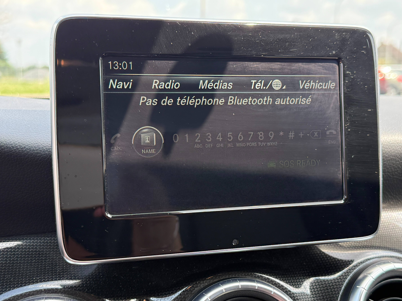 Mercedes-Benz CLA 180 CLA 180 d / Capteurs avant et arrière / — photo 11