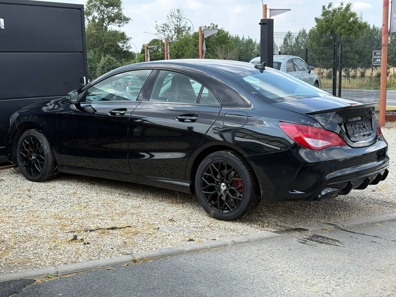 Mercedes-Benz CLA 180 CLA 180 d / Capteurs avant et arrière / — photo 3