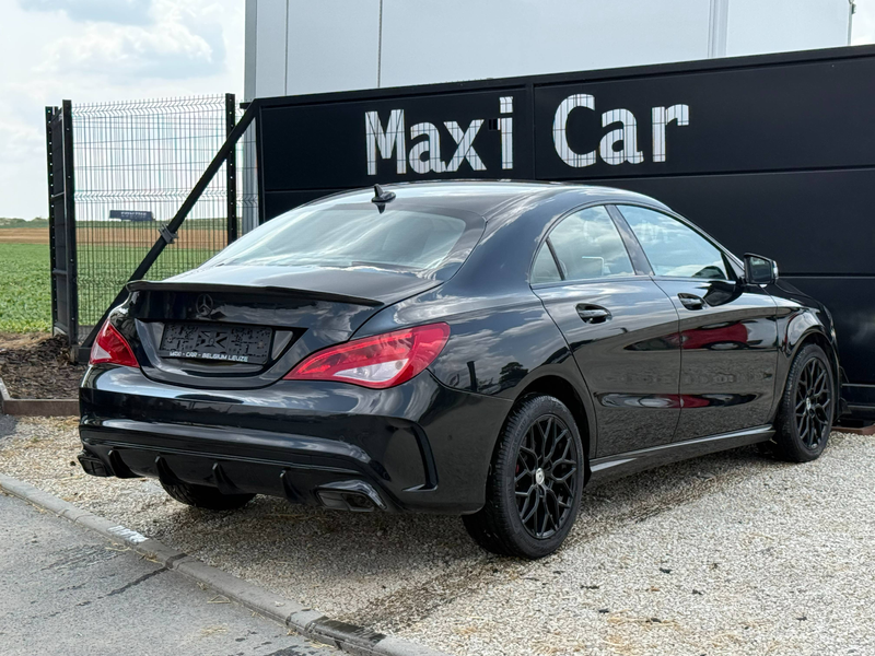 Mercedes-Benz CLA 180 CLA 180 d / Capteurs avant et arrière / — photo 4