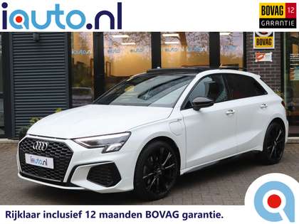 Audi A3 Sportback 40 TFSI e S-Line Edition Black Optic Pan