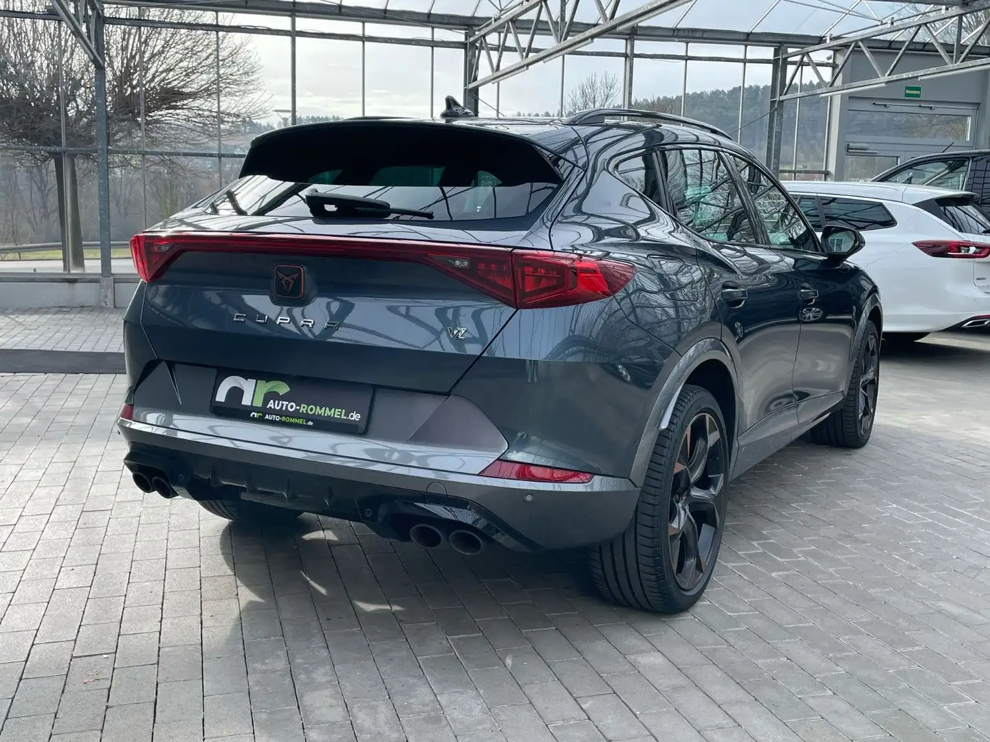 CUPRA Formentor VZ 4Drive Schale LED Nav Assist DCC 19 Grau - 2