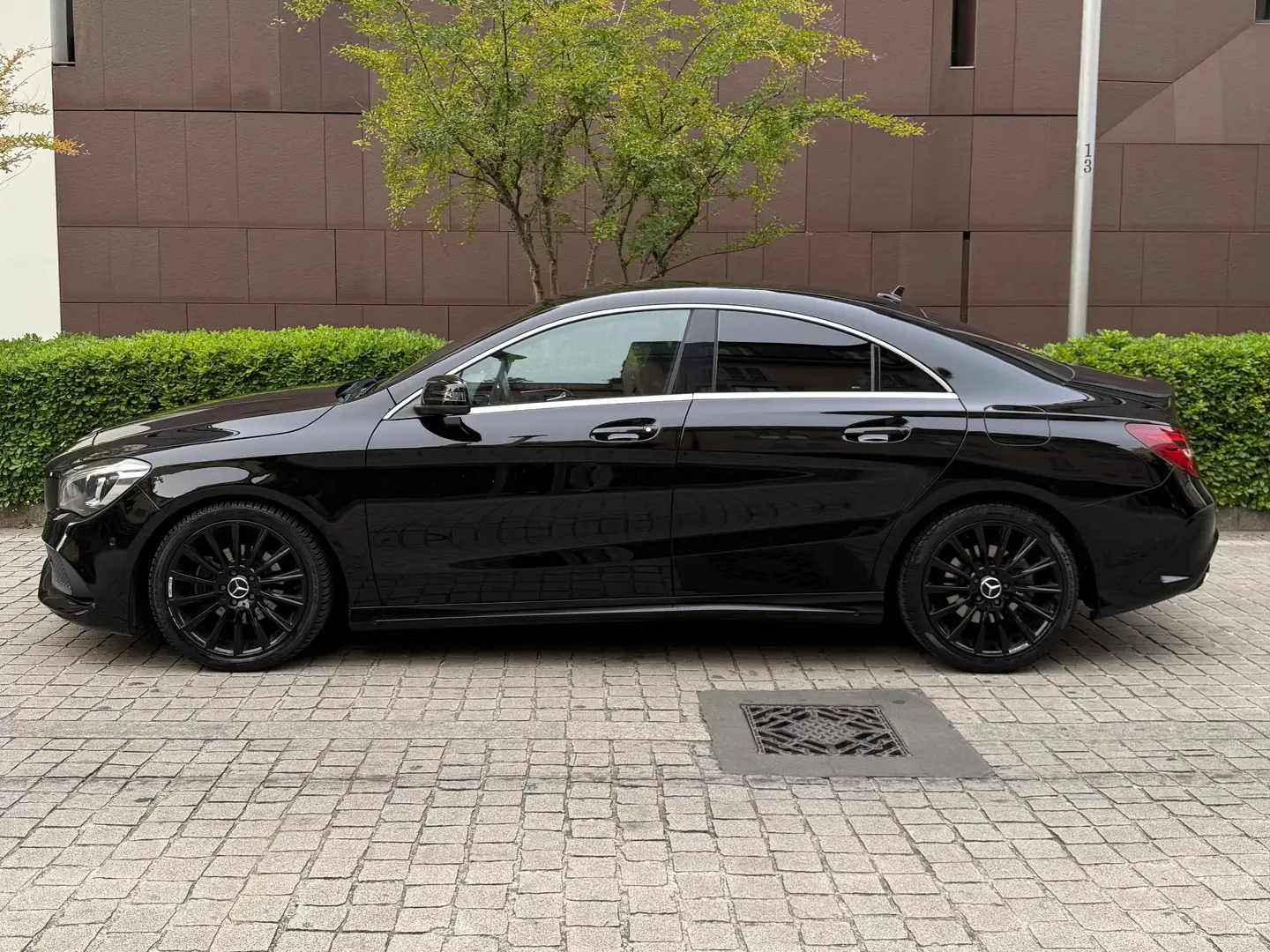 Mercedes-Benz CLA 200 Mercedes CLA 200 d AMG Nero - 1