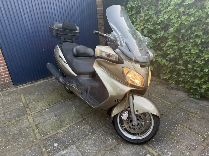 Suzuki BURGMAN 650